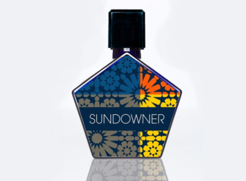 Frasco de perfume de cristal azul decorado con flores Tauer Sundowner